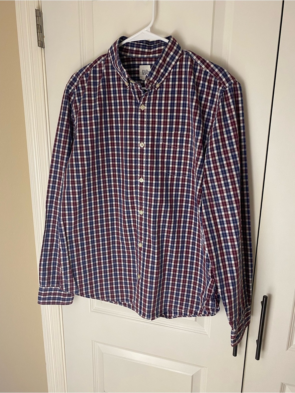 GAP Men's Navy and Red Plaid Button-Down Shirt